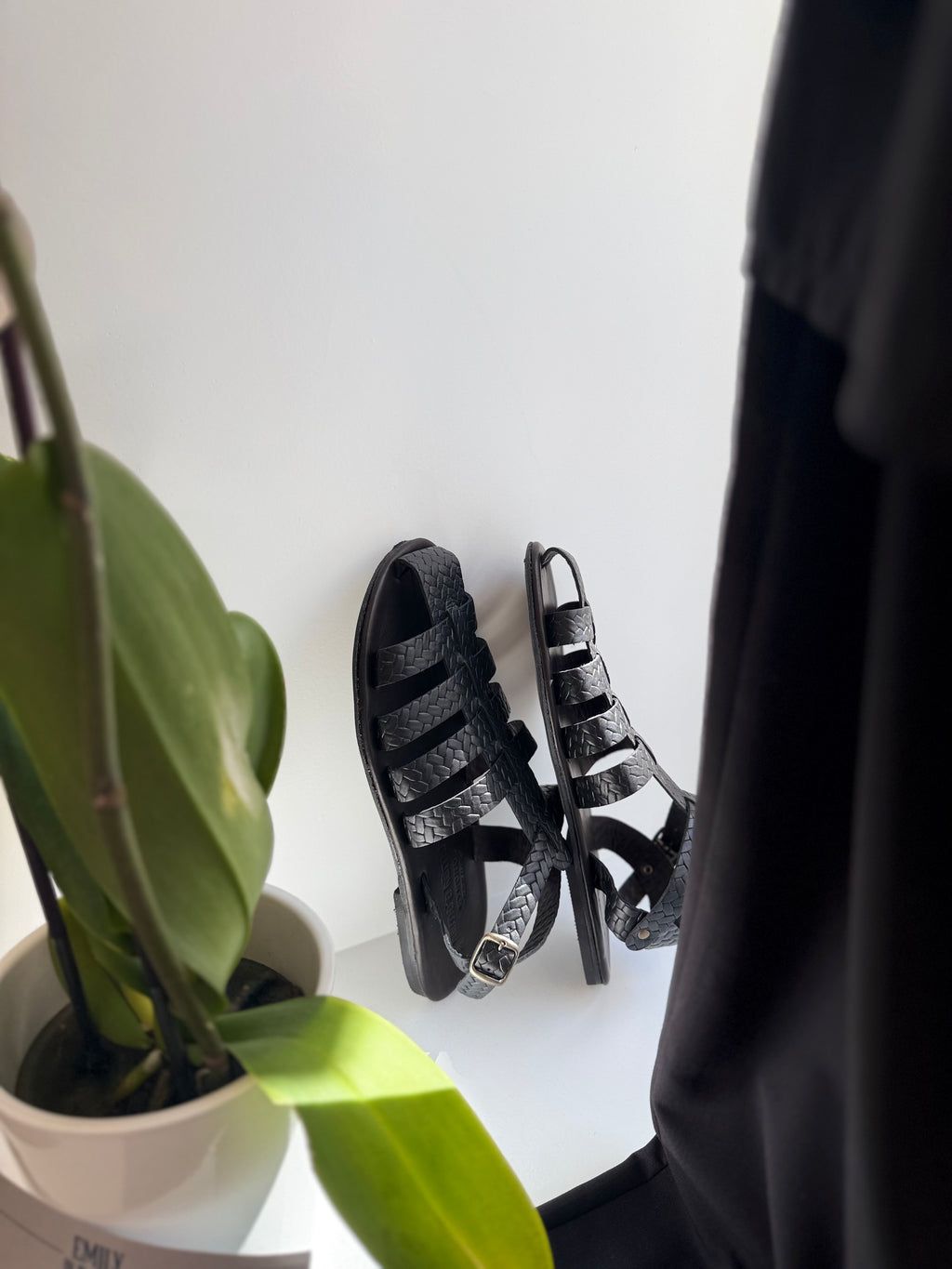 Sandals 00